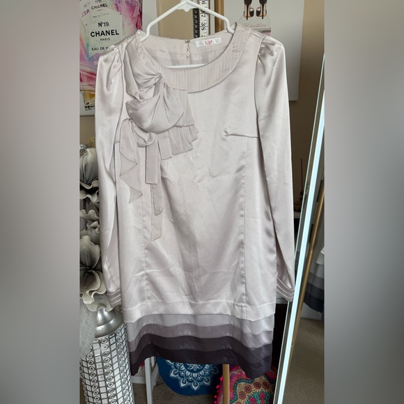 line by Lynn Dresses & Skirts - Elegant Gray Long Sleeve Blouse